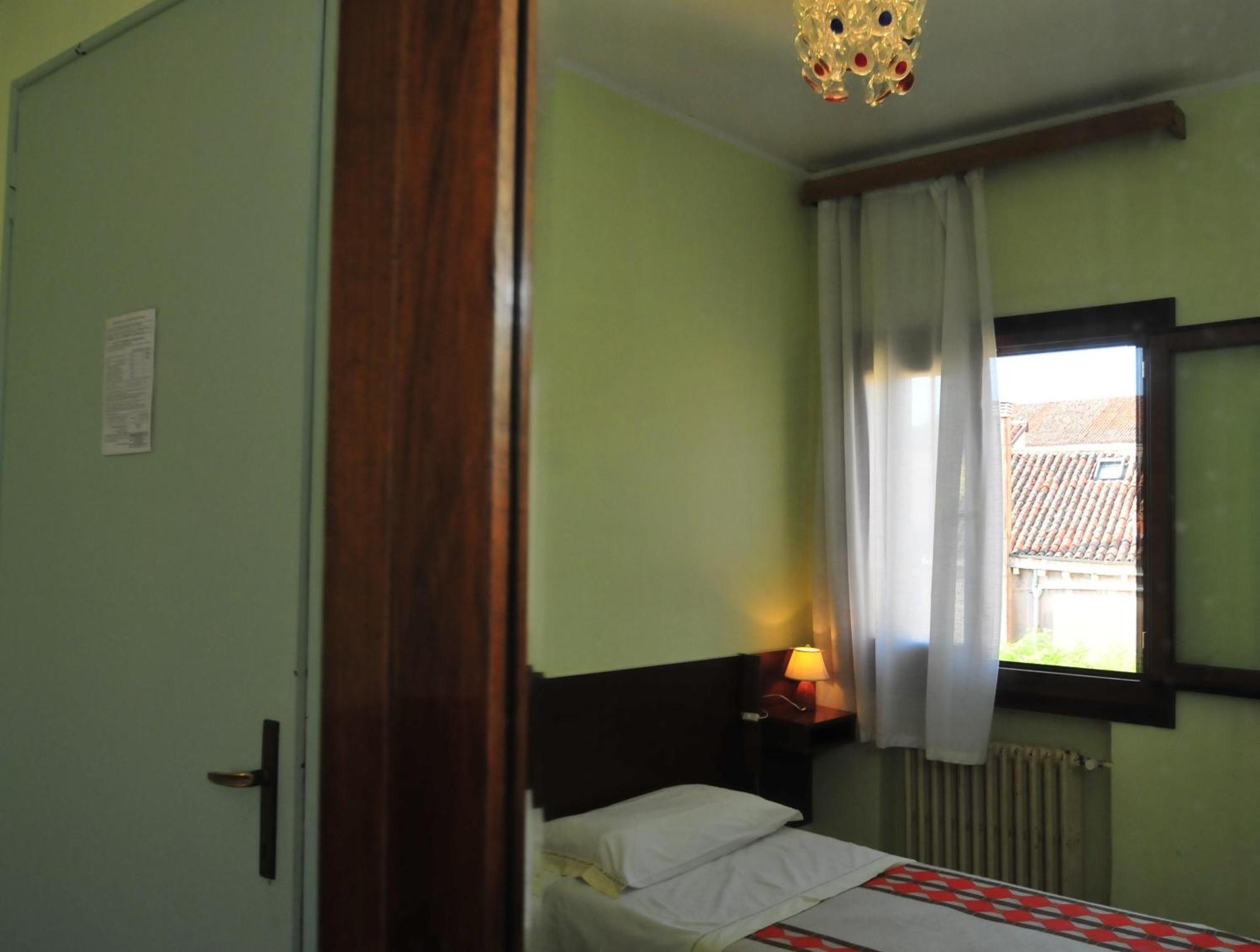 Locanda Sant'Anna Hotel Βενετία Δωμάτιο φωτογραφία